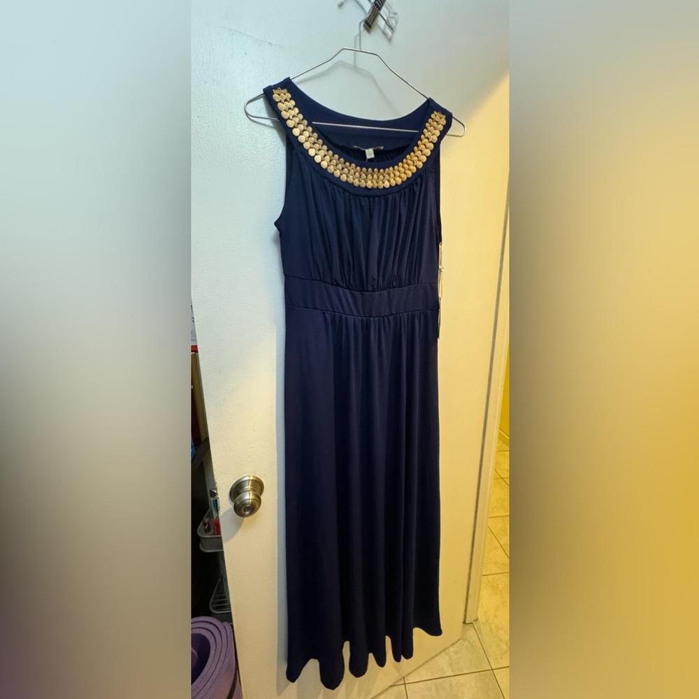 NWT Sandiva Women's Evening Gown - Large